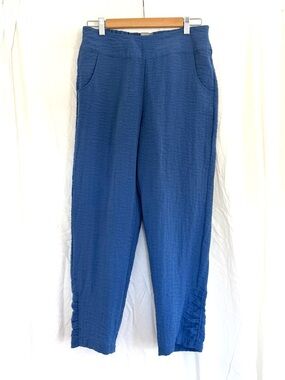 hobitat pull on Blue Knit pants - Small
